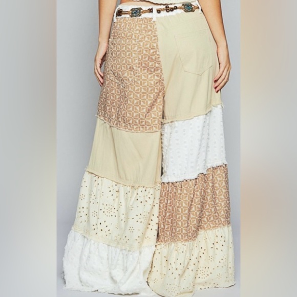 NWOT POL S Wide Leg Patchwork Paneled Raw Hem Jeans New Denim - Picture 2 of 4